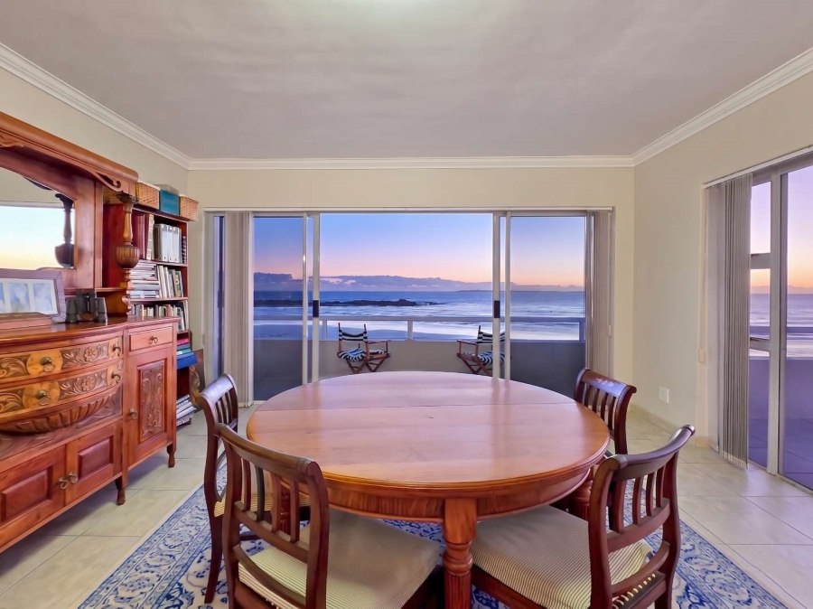 5 Bedroom Property for Sale in Bloubergstrand Western Cape